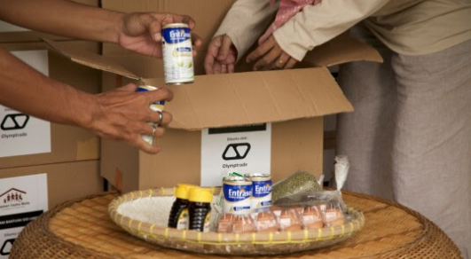 Perhatian Selama Delapan Bulan: Olymptrade Mendukung Komunitas Lansia