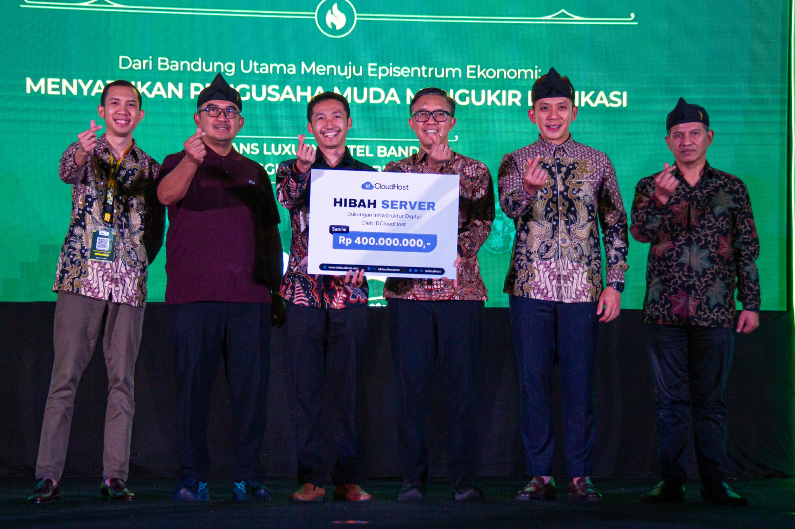 IDCloudHost Berikan Hibah Server Rp400 Juta untuk RS Bandung Kiwari